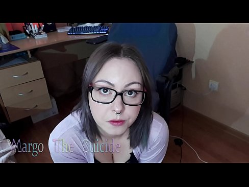 ❤️ Une fille sexy avec des lunettes suce profondément un gode devant la caméra Vidéo de baise at fr.pornxlxx.ru ﹏